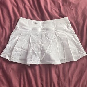 Lululemon pace rival skirt
